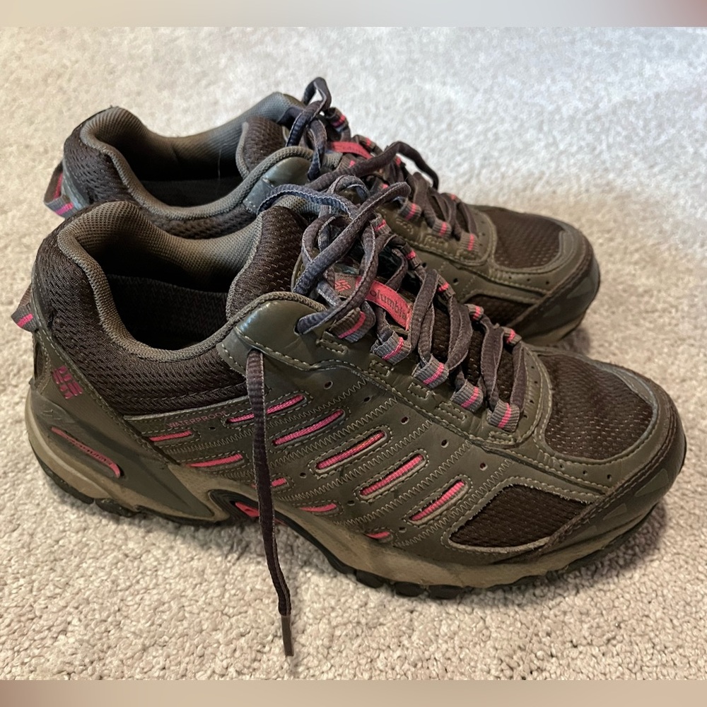 Columbia Waterproof Hiking Shoes, Women’s Size 7, gently used